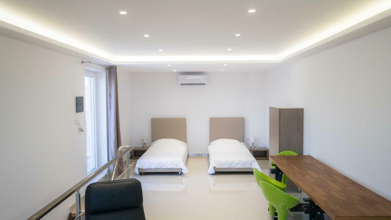 Heraklion Airport Family Lux Apartment Esterno foto