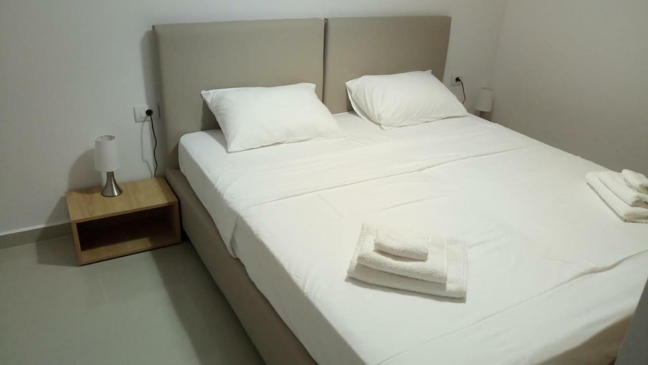 Heraklion Airport Family Lux Apartment Esterno foto