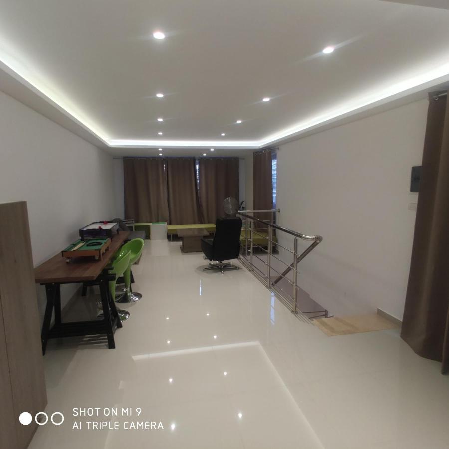 Heraklion Airport Family Lux Apartment Esterno foto